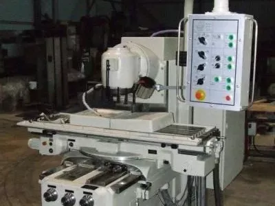 frezarka-uniwersalna-fu400apug-1